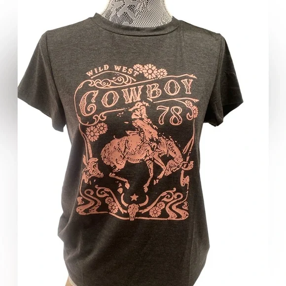 NWOT Wild West Cowboy Short Sleeve T-Shirt | Size Small - Picture 2 of 3